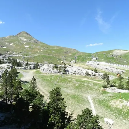 Apartment Au Pied Des Pistes Pour 5 Personnes Avec Balcon Et Casier A Skis - Fr-1-602-10 *